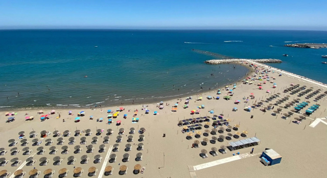 Stylish Fuengirola Studio with Panoramic Sea View