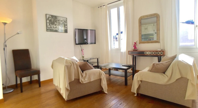 HomePlace Apartment rue d'Antibes, Забронировать Апартаменты/квартира Отели Канн с парковкой, рядом с Le Croisette Casino Barriere de Cannes, Парковка