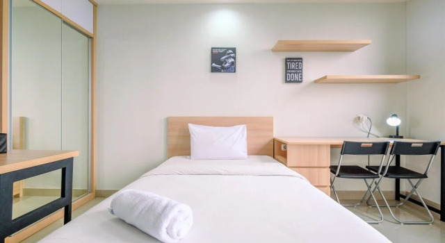 Studio Simply Look Studio High Fl At Evenciio Margonda Apartment