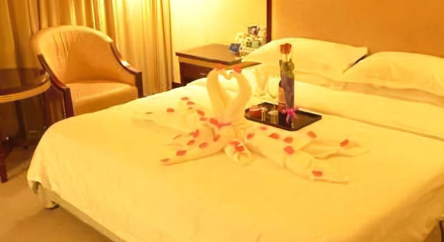 Conch Business Hotel, Book Hotel Yingde Guangdong
