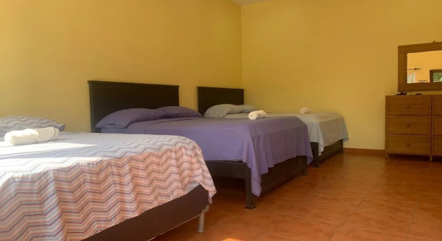 Трёхместный семейный номер Standard с видом на внутренний двор Hotel Fragatta playa el cuco