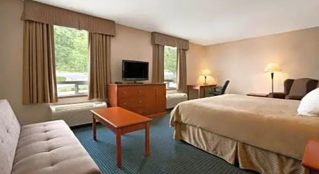 Люкс Days Inn by Wyndham Prince Albert