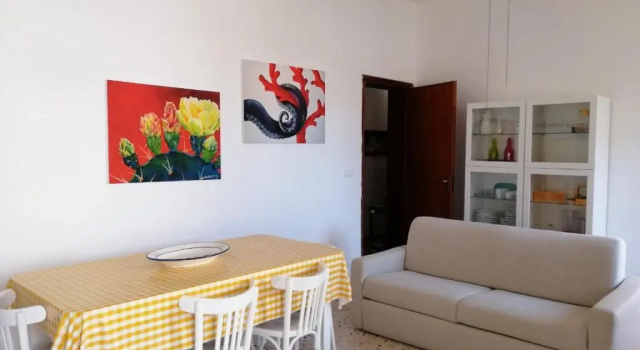 Коттедж с 3 комнатами Casa Lisa a due passi dal mare con ampio giardino