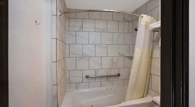 Двухместный люкс Quality Inn & Suites Junction