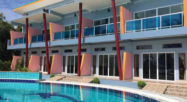 Семейный номер Standard с балконом и с видом на бассейн Imsook Resort