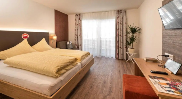 Двухместный номер Comfort с балконом Hotel Alpenfeuer Montafon
