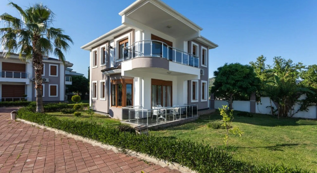 Villa Feray 1 By Villatatilin, Забронировать Вилла Чамьюва 