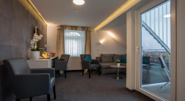 Suite Hotel Café Ebner