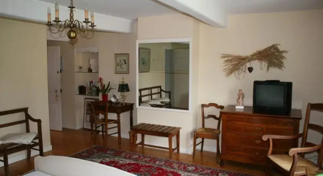 Domaine du Château de Marchangy, Prenota Hotel Saint-Pierre-la-Noaille 