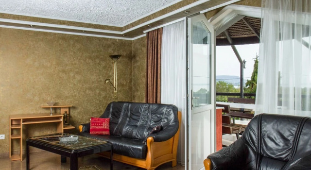 Villa Rosso Balatongy r k, Book Villa Hoteller i Western Transdanubia med parkering, Parkering