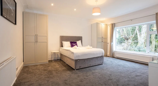 Pillo Rooms - 4BR House near Heaton Park