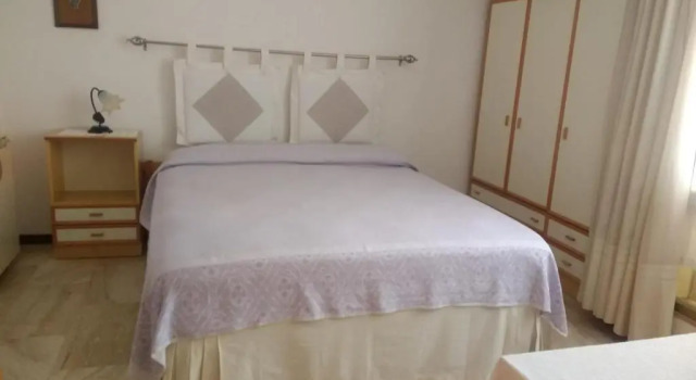 Коттедж с 2 комнатами с видом на озеро Casa Vacanze Arba Girasole