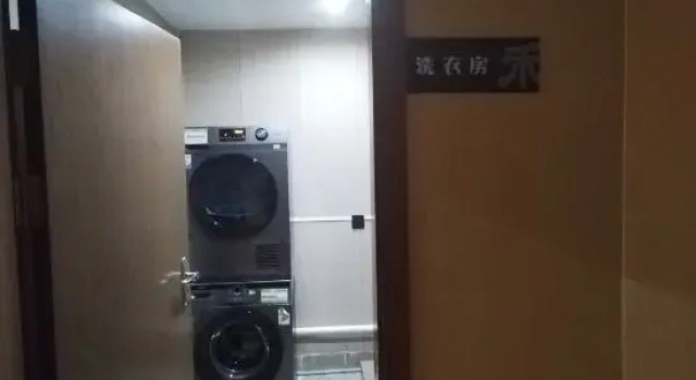 HEYI Hotel (Haikou Qilou Old Street Branch), Book Hotel Haikou Hainan