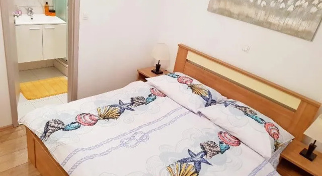 Apartments Bosko, Buchen Sie Ferienwohnung Kaštel Luksic Kaštela