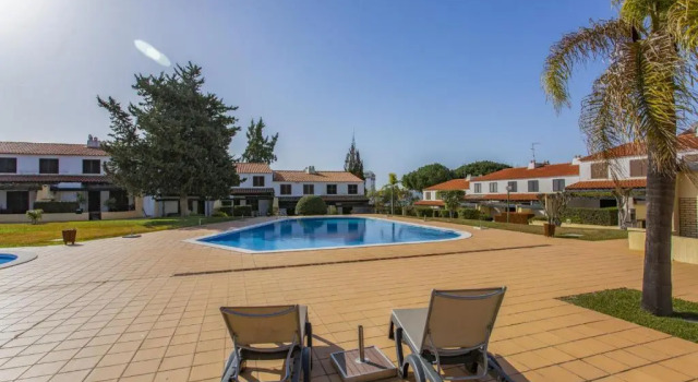 Vilar do Jardim - Terrace and Pool - Vilamoura, Rezervovat Hotel Hotely v Sotavento s parkováním, Parkování