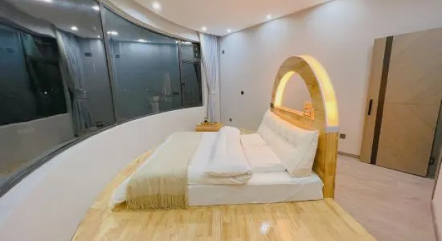 Люкс Yuanxu Homestay (Lingang Dishuihu Branch)