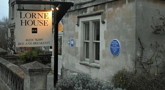 Lorne House