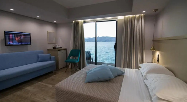 Трёхместный номер Standard с видом на море Aianteion Bay Luxury Hotel & Suites