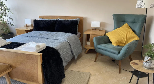 Cozy Apartment in Heart Athens Near Metro Fix 100m, Забронировать Апартаменты/квартира Неос-Космос Афины, рядом с Холм Филопаппос