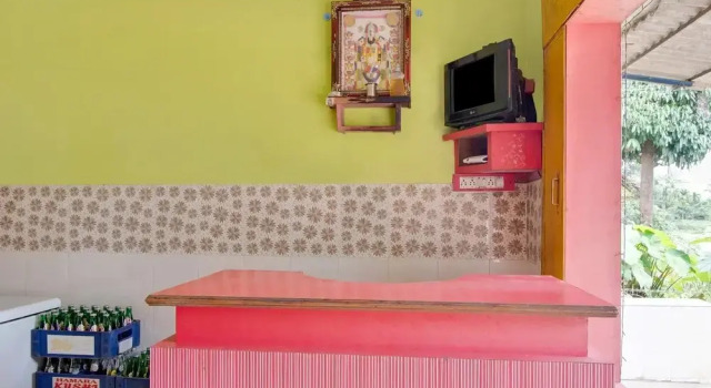 Samrat Residency Agumbe by OYO Rooms, Забронировать Отель Отели штата Карнатаки с парковкой, Парковка