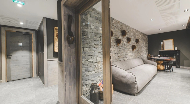 Family Apartment in Paradiski Area, Rezervasyon Daire Plan-Peisey otoparklı oteller, Otopark