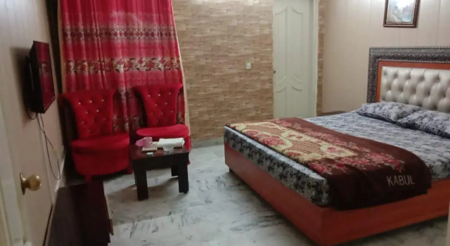 Люкс Lodge 384-Expo Center Johar Town