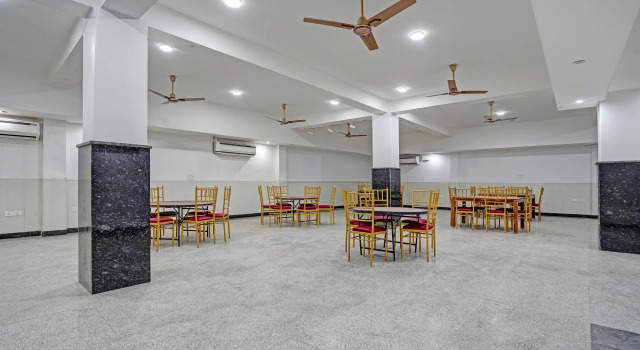 Super Townhouse Sector 9 Gurgaon, Rezervovat Rekreační dům Chaty v Haryana, Chalupa