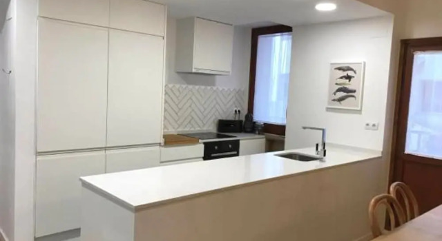 Apartamento Rey Alfonso I, Забронировать Апартаменты/квартира Отели Сарагосы с парковкой, рядом с Парафия Сан-Мигель-де-лос-Наваррос, Парковка