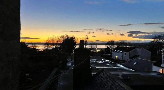 Апартаменты Montrose 2 Bedroom Flat Golf, Hike, castling& more