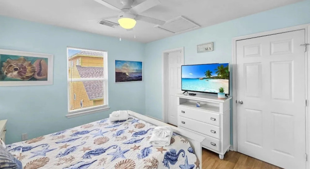 A Sunrise Property 4 Bedroom Home, Book Feriehus Sommerhuse i Houston, Hytte
