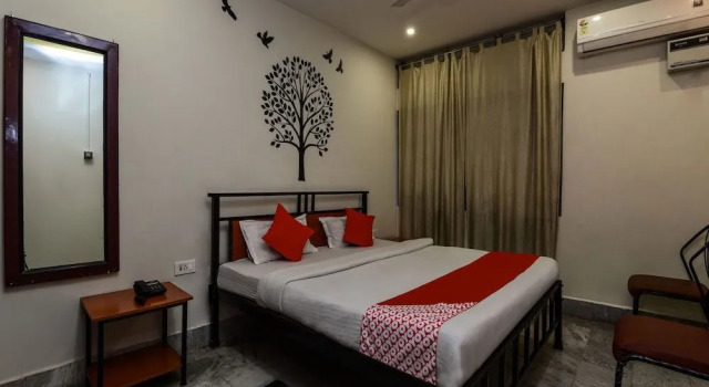 OYO 4221 Uttam Guest House, Забронировать Гостевой дом Отели Гувахати с парковкой, рядом с Assam State Museum, Парковка