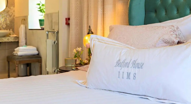 Двухместный номер Deluxe Bedford House & Hall