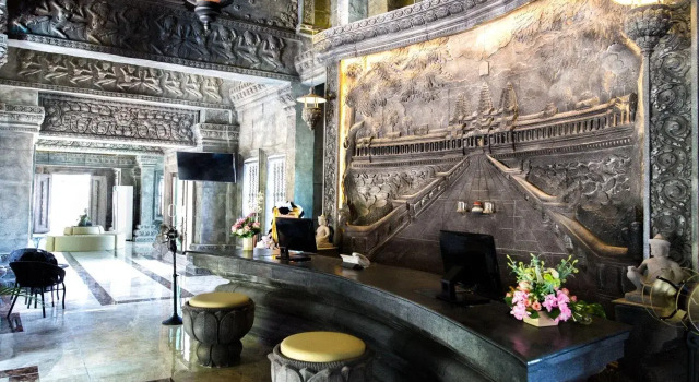 Le Palais Hotel