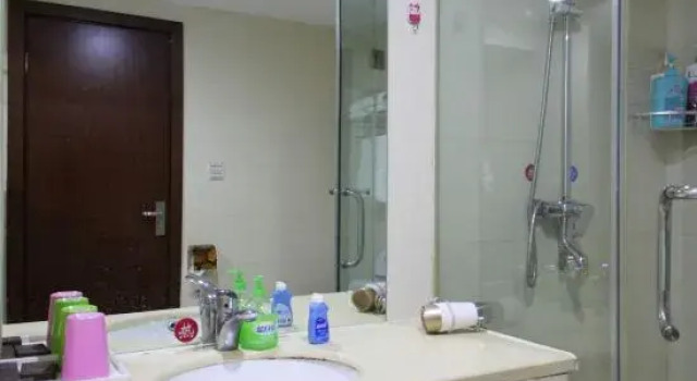 Typhoon Shelter Theme Apartment Hotel, Rezerwuj Apartament Hotele w Kunming z parkingiem, Parking