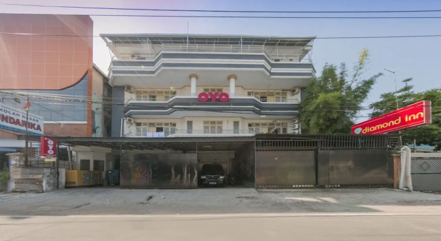 OYO 1935 Hotel Diamond Inn Makassar, Prenota Hotel Hotel a Sulawesi con parcheggio, Parcheggio