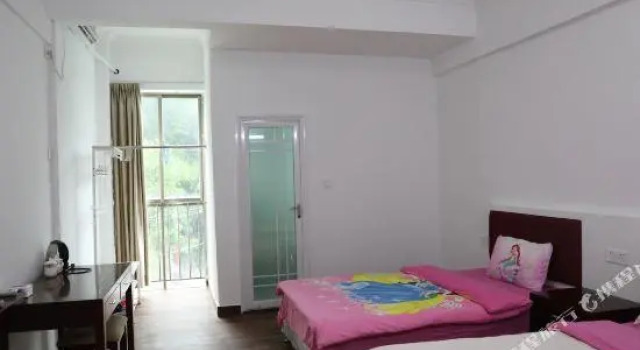 Zhuoyue Parent-child Inn