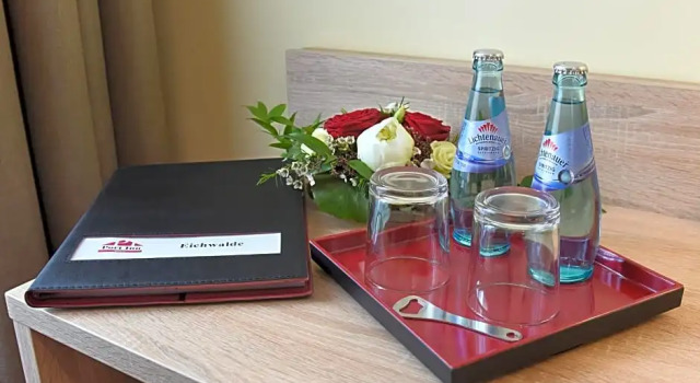 Апартаменты Port Inn Hotel