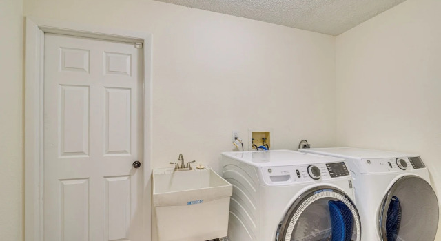 Spring Hill Retreat W/ Pool: 7 Mi To Weeki Wachee!, Prenota Hotel Spring Hill Florida
