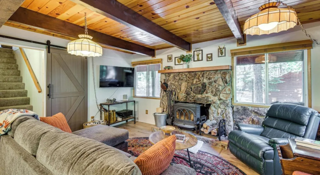 Sierra Nevada at Your Doorstep! Big Trees Cabin, Prenota Casa vacanze Dorrington Stati Uniti