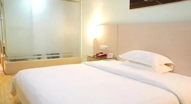 Huangting Business Hotel, Rezerwuj Hotel Hotele w Nanning z parkingiem, Parking