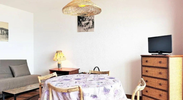 Appartement Le Lavandou, 2 pièces, 4 personnes - FR-1-251-376