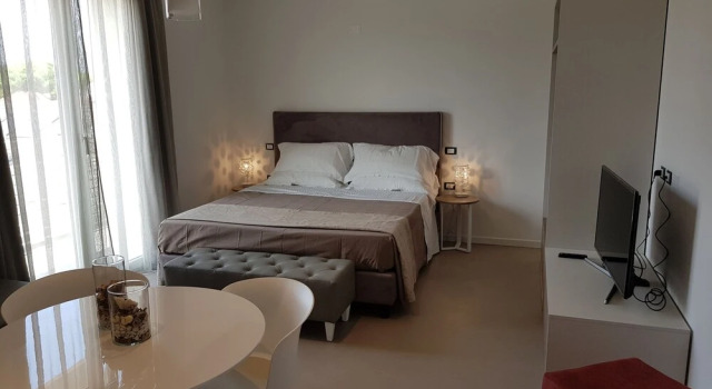 Полулюкс с балконом Venus Suites