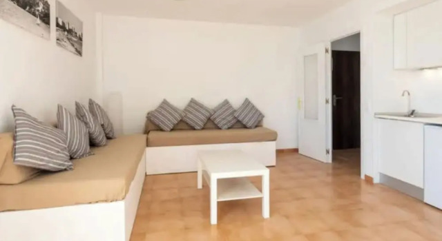 Neighbours Beach Apartments, Varaa Huoneisto Calvia Mallorca