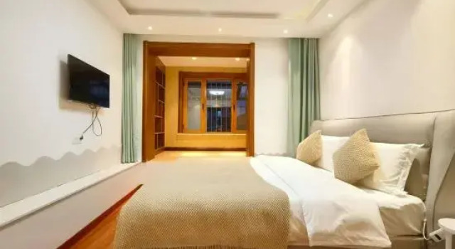 Люкс Business с 4 комнатами Summer Homestay (Changbai Mountain Edelweiss Deer Taming Garden Branch)