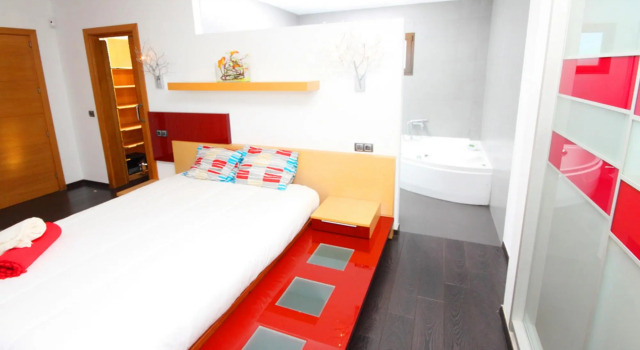 SON VIGILI - Villa with private pool in Campos. Free WiFi, Rezerwuj Willa Hotele w Majorka z parkingiem, Parking