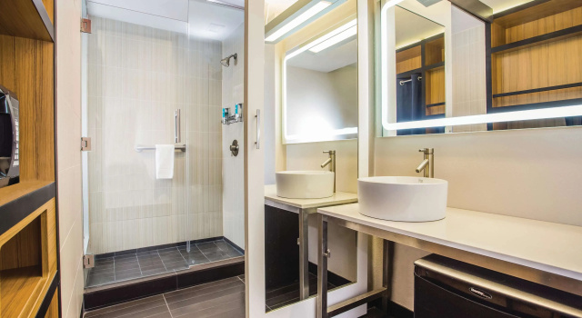 La Quinta Inn & Suites by Wyndham Winchester, Book Hotel Hoteller i Winchester med pool, Swimmingpool