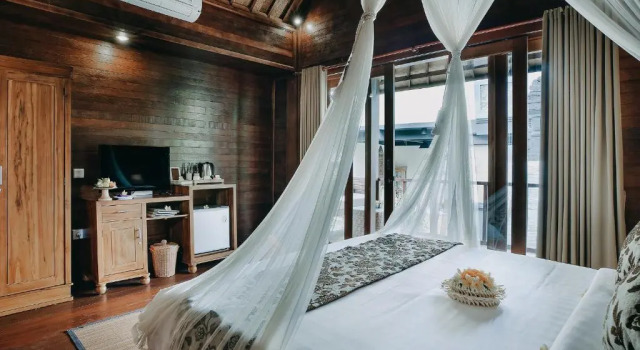 Двухместный люкс Deluxe с балконом Bale Gede Lembongan