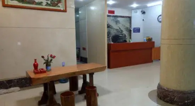 New Feitu Hotel guigang (Guest World RT-Mart)