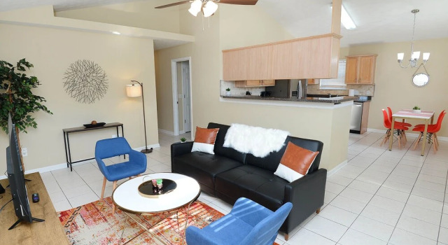 3BR 2BA House in Gated Community by CozySuites, Buchen Sie Ferienwohnung Apartments in Inlet Beach, Ferienwohnung