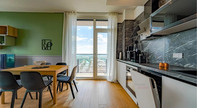 TrIIIple 7Heaven - Amazing View on top floor with rooftop pool, Забронировать Отель Отели Вены с парковкой, рядом с Эрдберг, Парковка